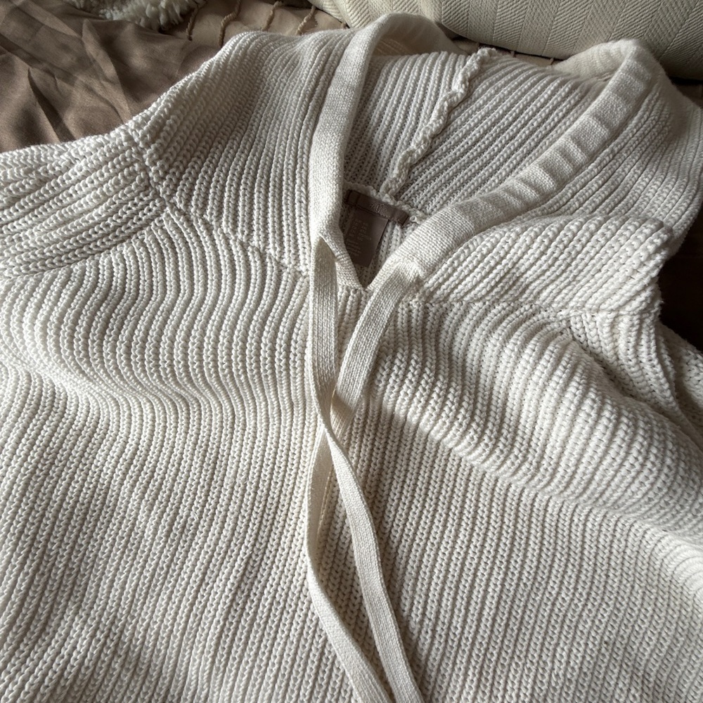 H&M Off-White Textured Knit Sweater - Picture 5 of 6